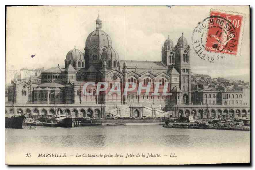 CPA Marseille La Cathedrale prise de la Jetee de la Joliette 
