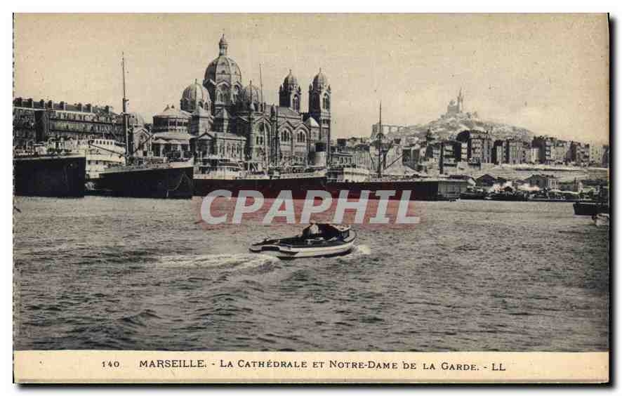 CPA Marseille La Cathedrale et Notre Dame de la Garde 