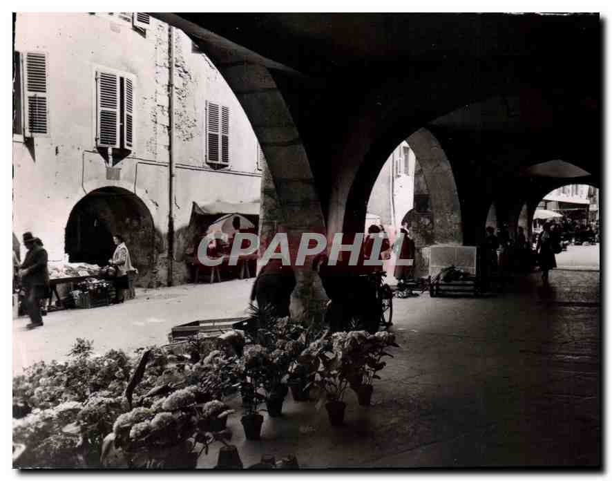 Les Vieilles Arcades à Annecy — rue Sainte-Claire — G. Ross-T. Mignod