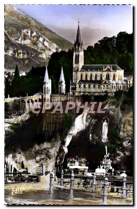 CPM Lourdes la Basilique et la Grotte Miraculeuse 
