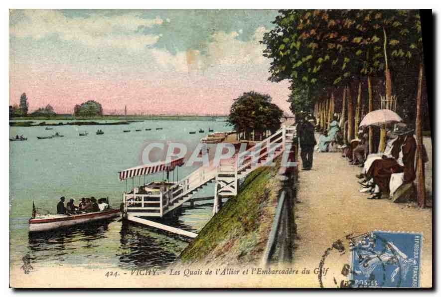 CPA Vichy Les Quais de l'Allier et l'Embarcadere du Golf 