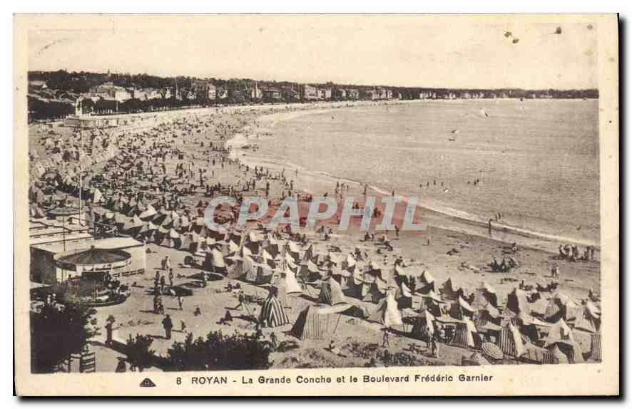 CPA Royan La Grande Conche et le Boulevard Frederic Garnier 