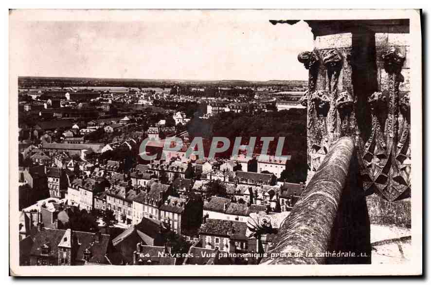 Nevers — Vue panoramique prise de la cathédrale — CPAPHIL