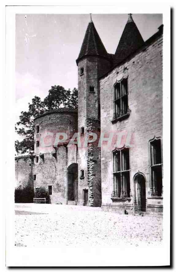 CPA Chateauneuf Cote d'Or Le Chateau Cour Interieure 