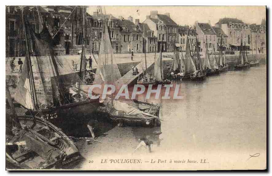 CPA Le Pouliguen Le Port a maree basse Bateaux