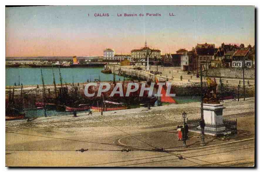 CPA Calais Le Bassin du Paradis 