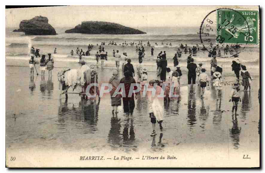 CPA Biarritz La Plage LHeure du Bain 