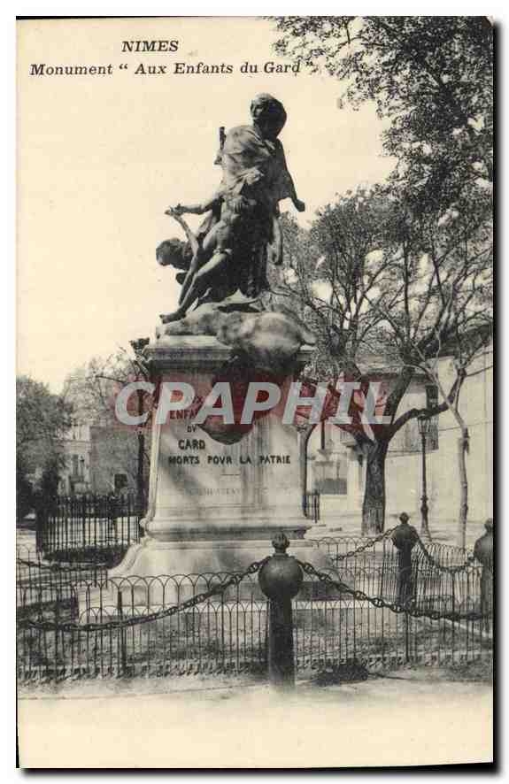 CPA Nimes Monument Aux Enfants du Gard 