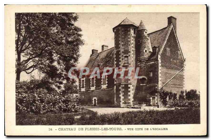 CPA Chateau de Plessis les Tours Vue cote de l'Escalier 