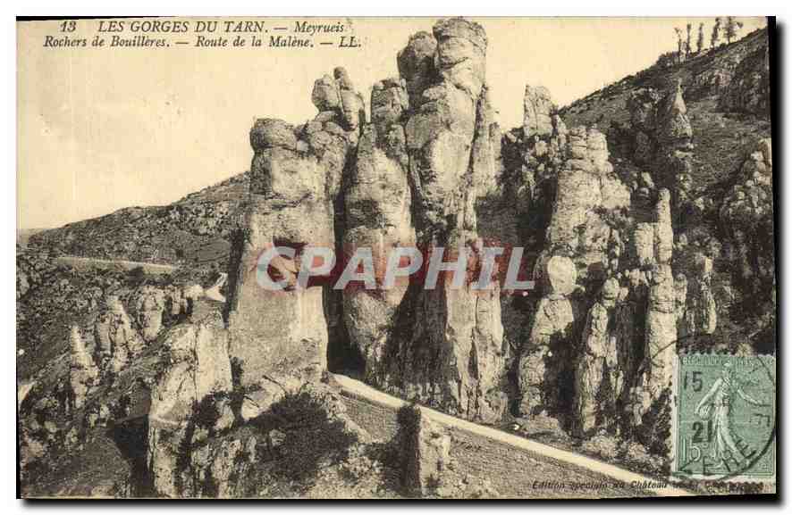 CPA Les Gorges du Tarn Meyrueis Roches de Bouilleres Route de la Malene 