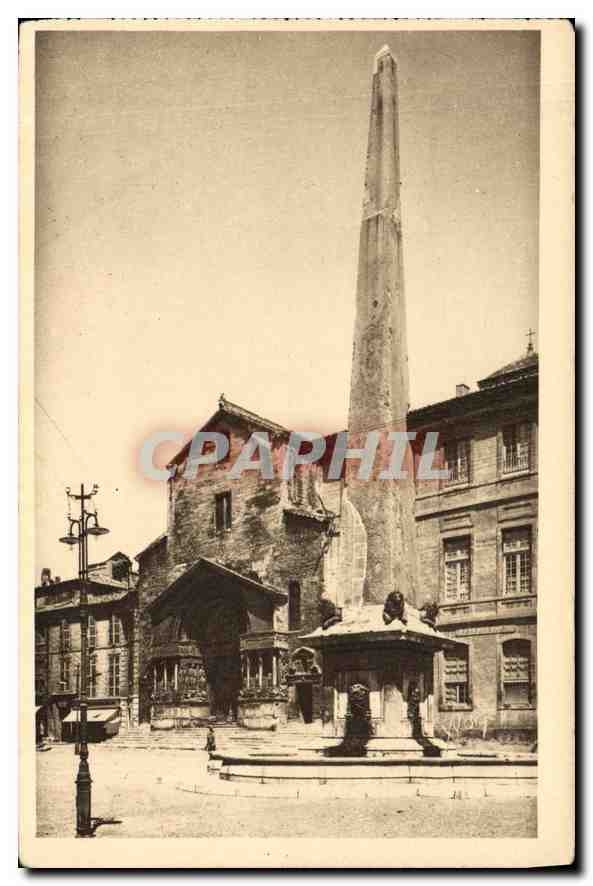 Arles - L'Obélisque Romain — Cathédrale St-Trophime — Éditions d'Art Yvon, Paris