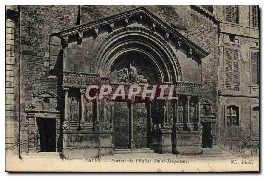 CPA Arles Portail de 'Eglise Saint Trophime 