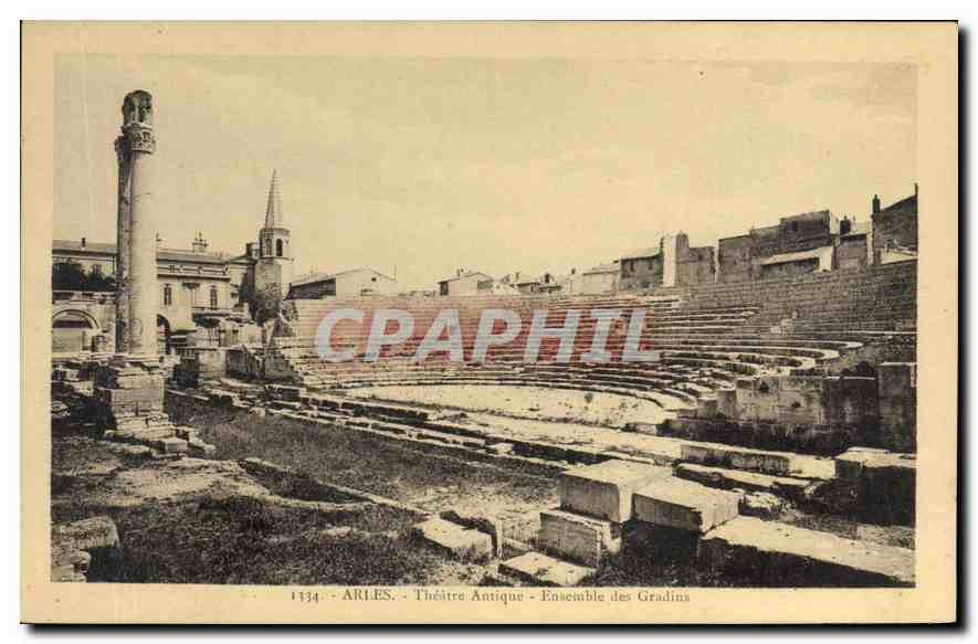 Arles - Théâtre Antique - Ensemble des Gradins — CPAPHIL n°1134