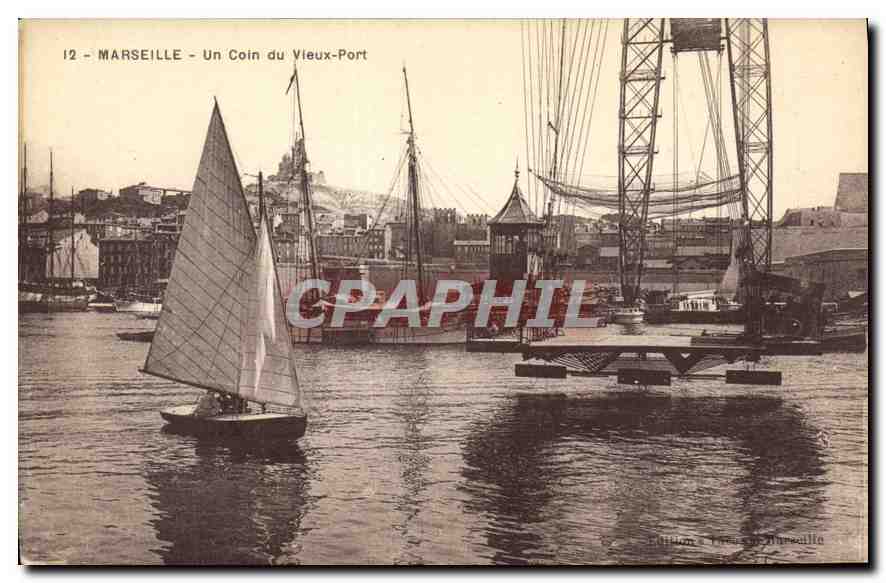 CPA Marseille Un Coin du Vieux Port Bateau Pont Transbordeur