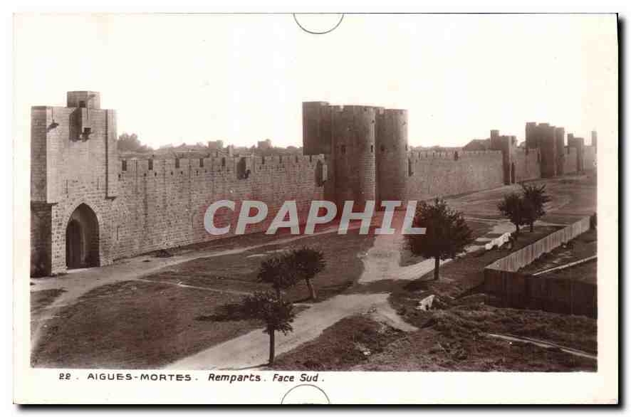 CPA Aigues Mortes Remparts Face Sud 