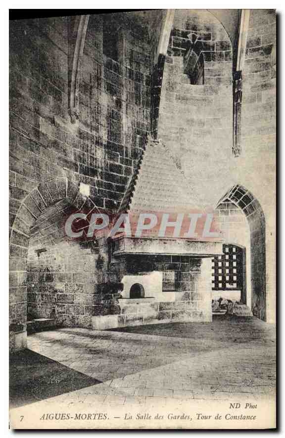 CPA Aigues Mortes La Salle des Gardes Tour de Constance 