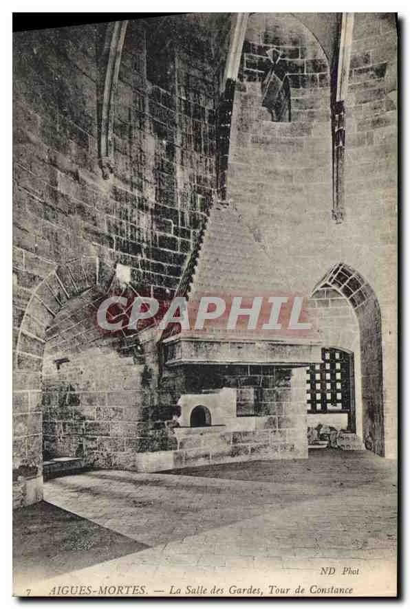 CPA Aigues Mortes La Salle des Gardes Tour de Constance 