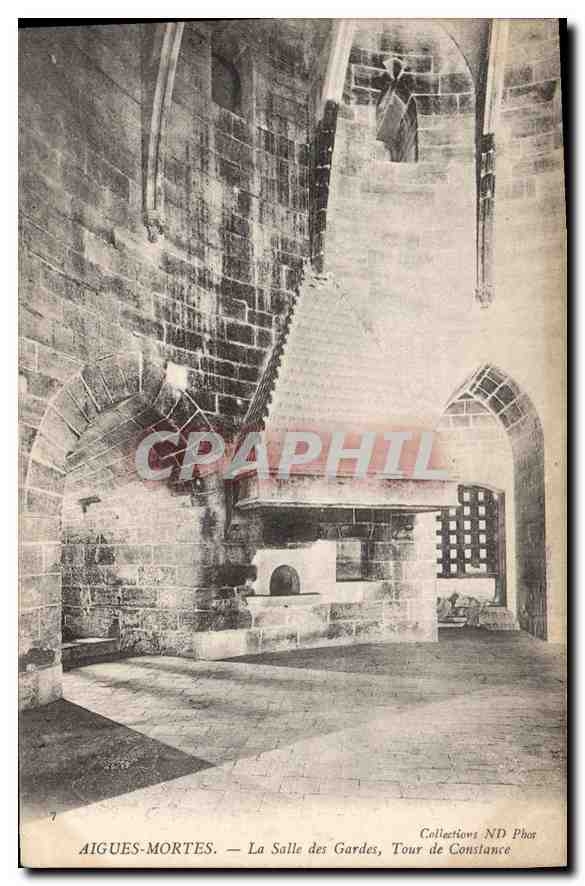 CPA Aigues Mortes La Salle des Gardes Tour de Constance 