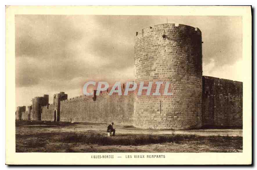 CPA Aigues Mortes Les Vieux Remparts 