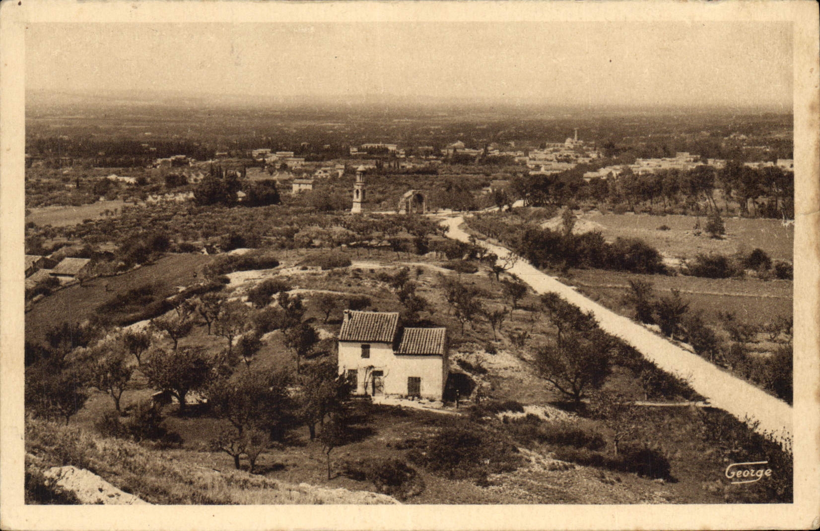 Saint-Rémy-de-Provence — Vue générale — Photo George