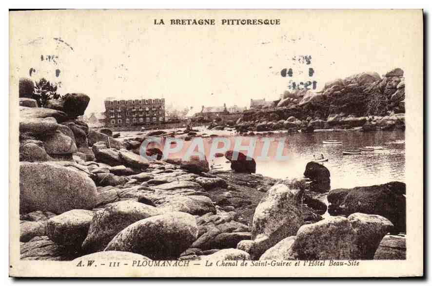 CPA La Bretagne Pittoresque Ploumanach le Chenal de Saint Guirec et l'hotel Beau Site 