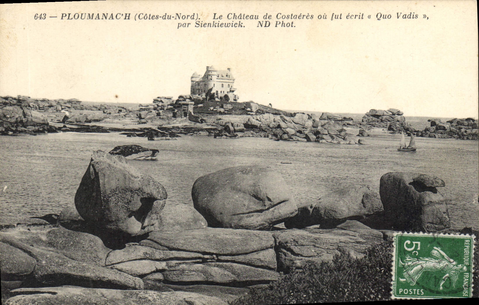 PLOUMANAC'H (Côtes-du-Nord) — Le Château de Costaères où fut écrit « Quo Vadis », par Sienkiewick. ND Phot.