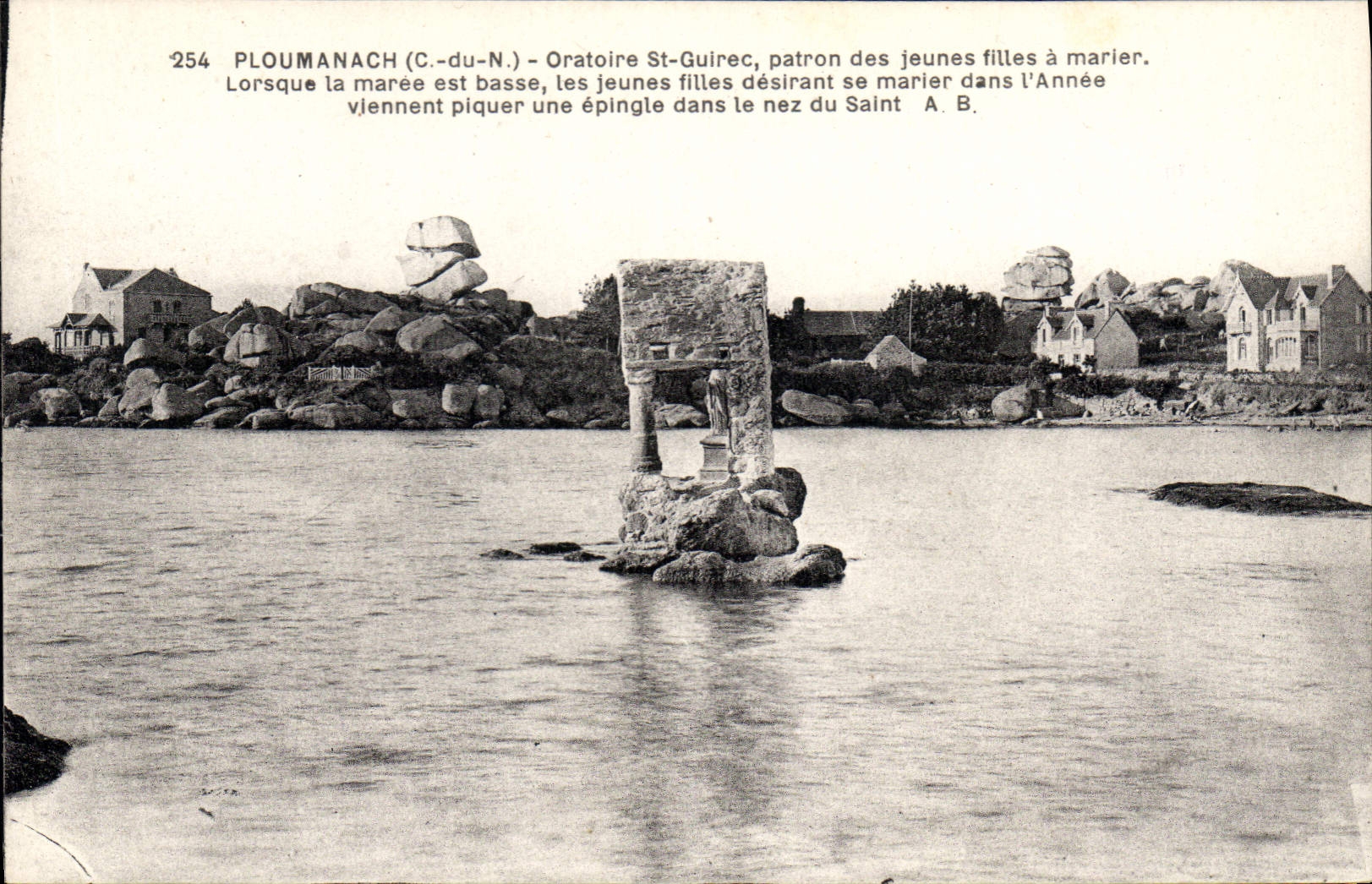 PLOUMANACH (C.-du-N.) — Oratoire Saint-Guirec, patron des jeunes filles à marier — Phototypie A. Bille, Angers, n°254