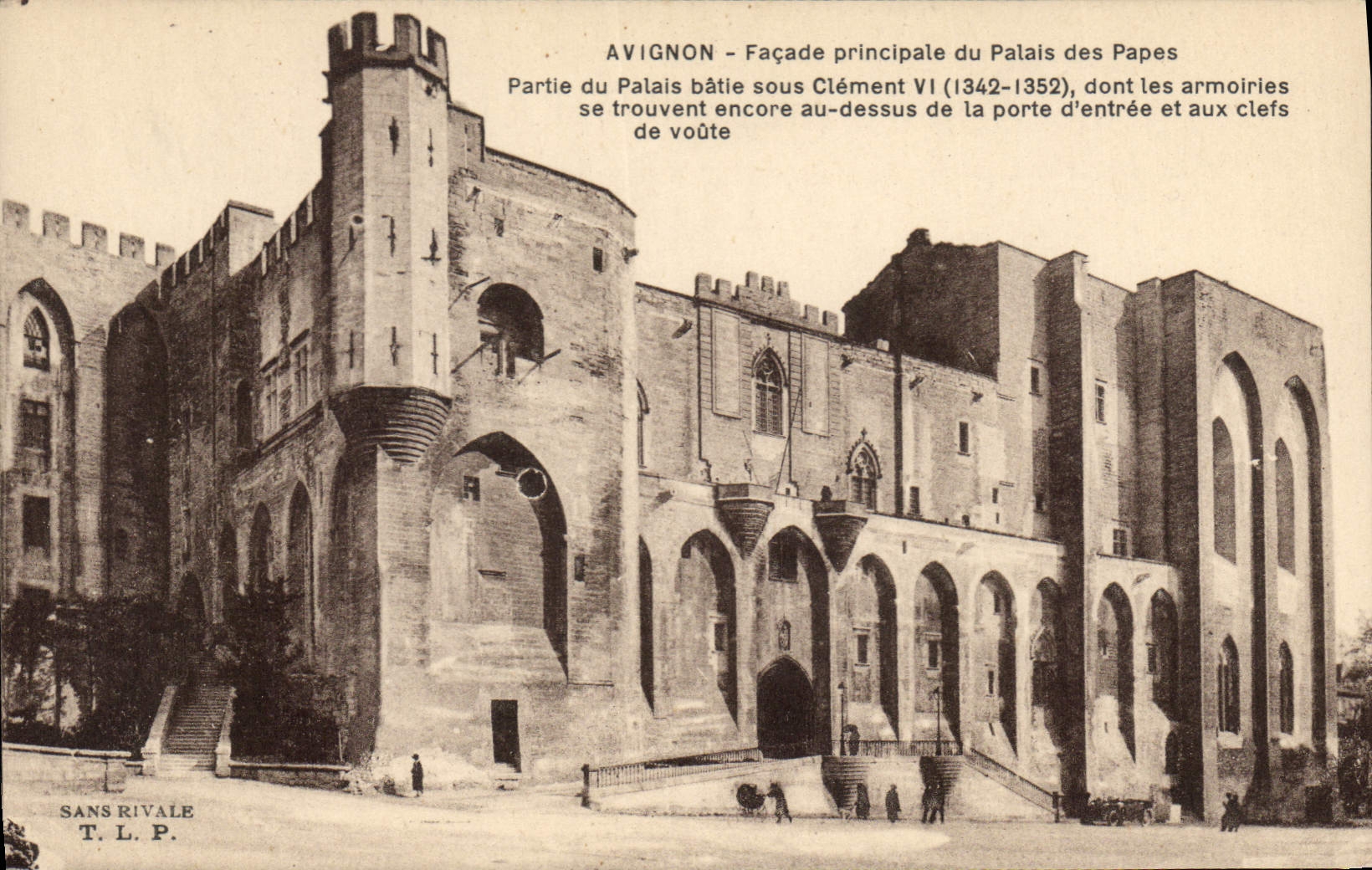 CPA Avignon Facade Principale du Palais des papes partie du palais batie sous Clement VI 1342 1352 d