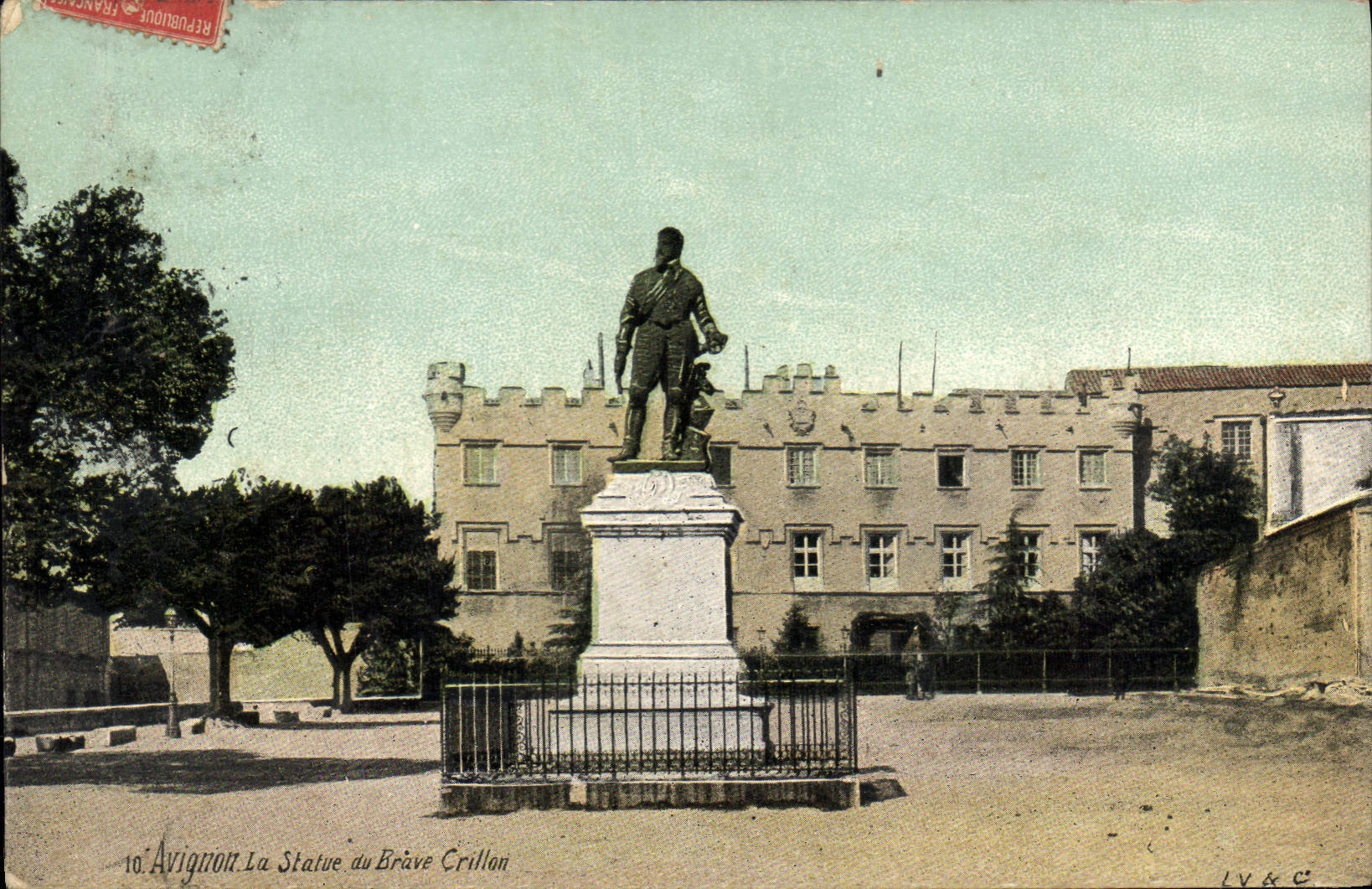 CPA Avignon La Statue du Brave Crillon 