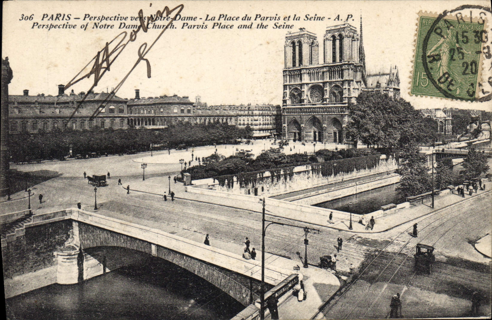 Paris – Perspective vers Notre-Dame – La Place du Parvis et la Seine – A.P.
