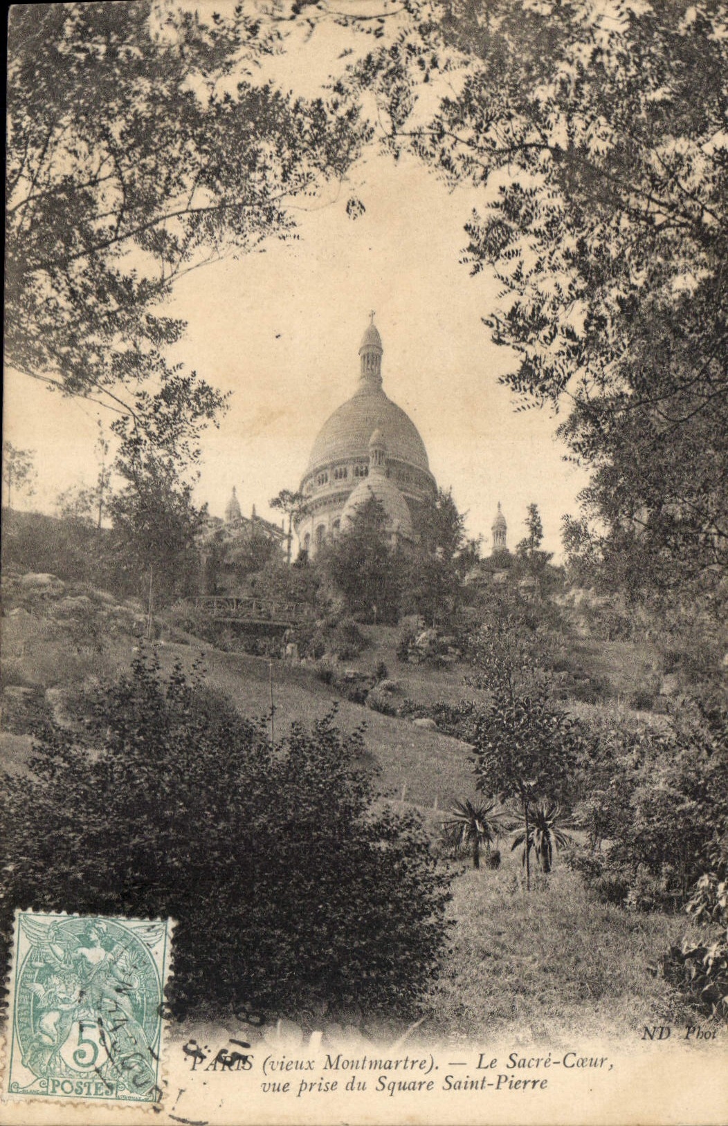 CPA Paris vieux Montmartre Le Sacre Coeur vue prise du Square Saint Pierre 