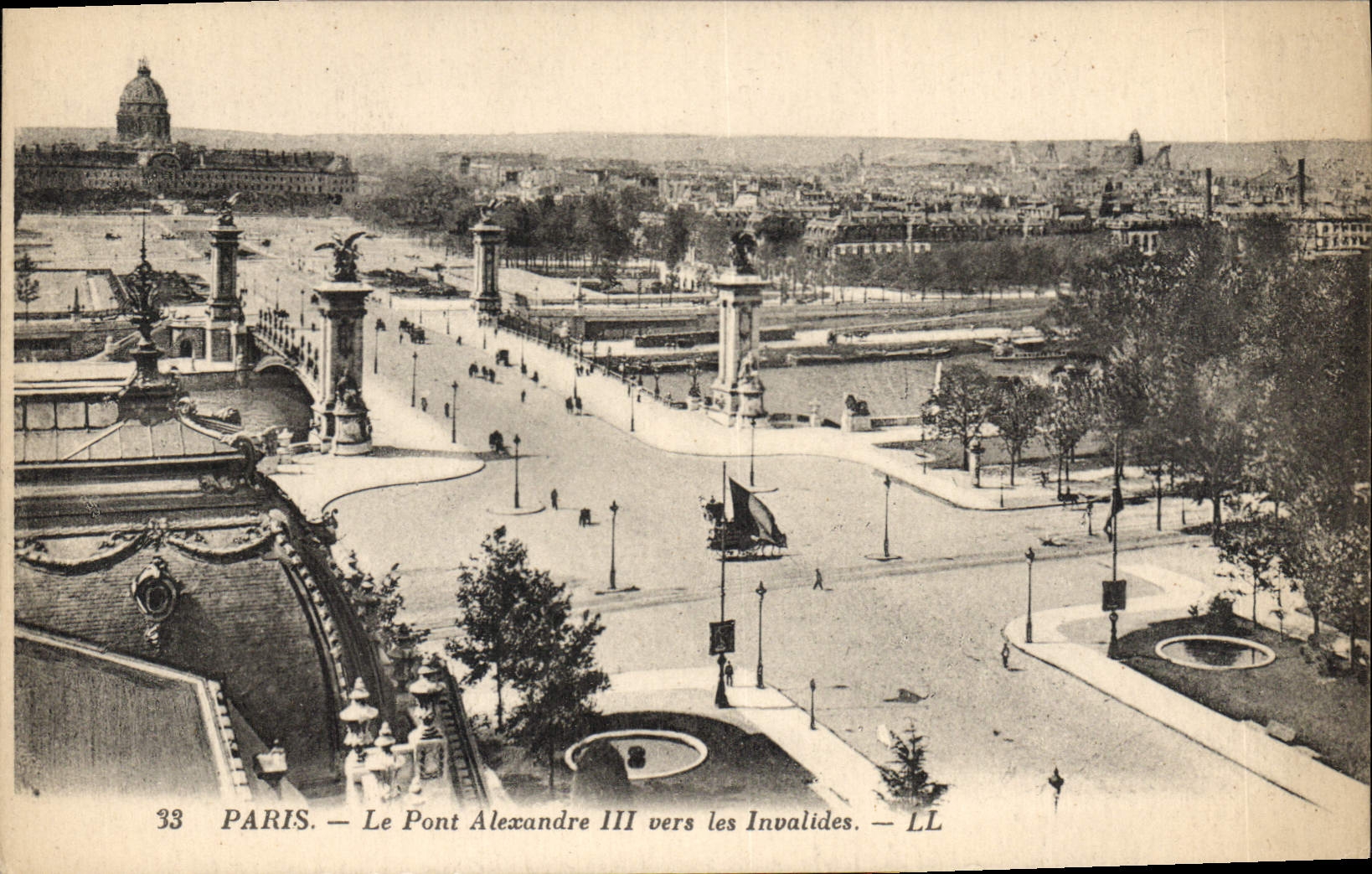 CPA Paris Le Pont Alexandre III vers les Invalides 
