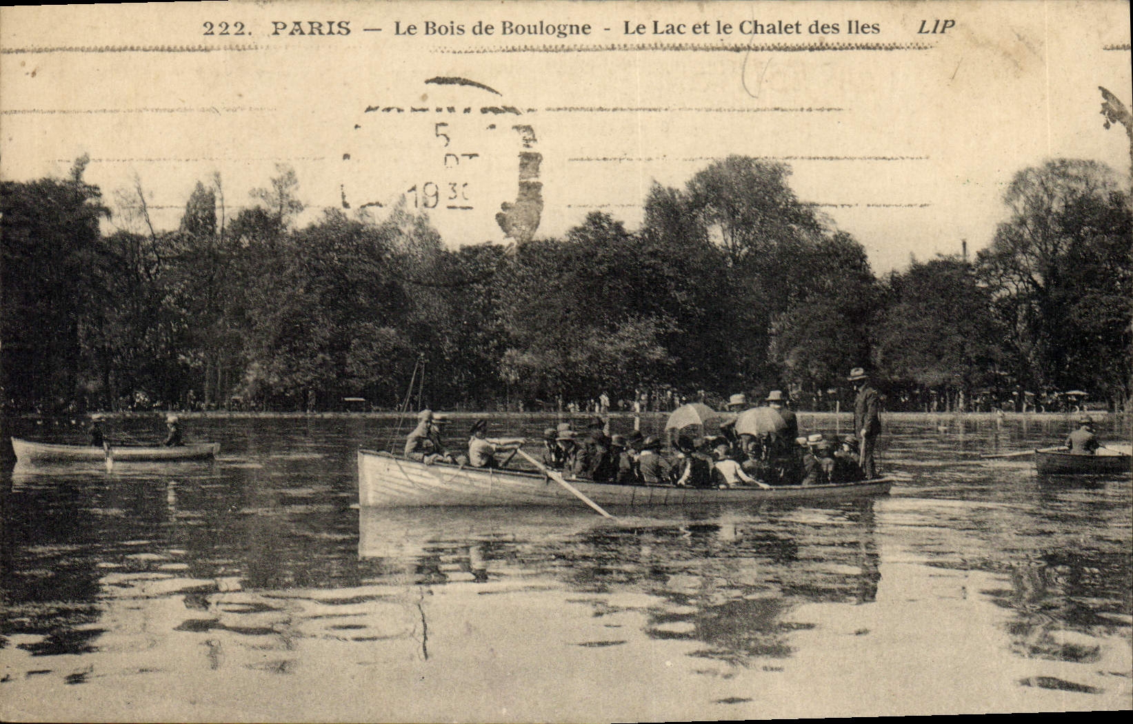 CPA Paris Le Bois de Boulogne Le Lac et le Chalet des Iles 