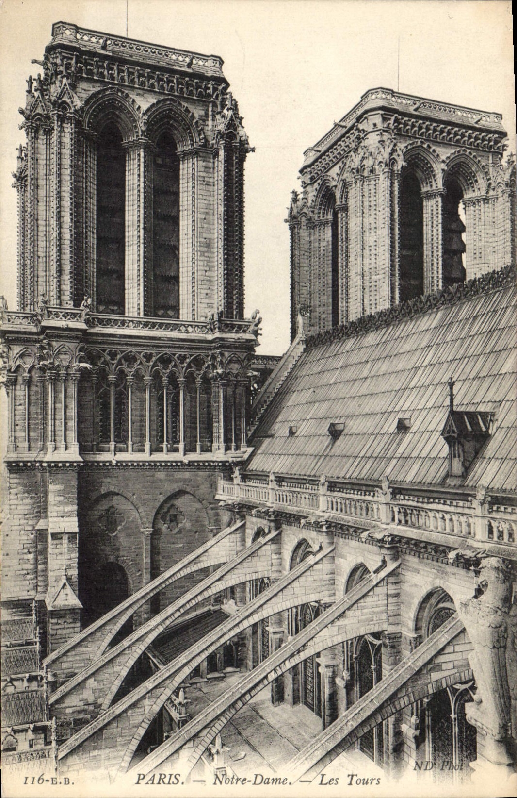 CPA Paris Notre Dame Les Tours 