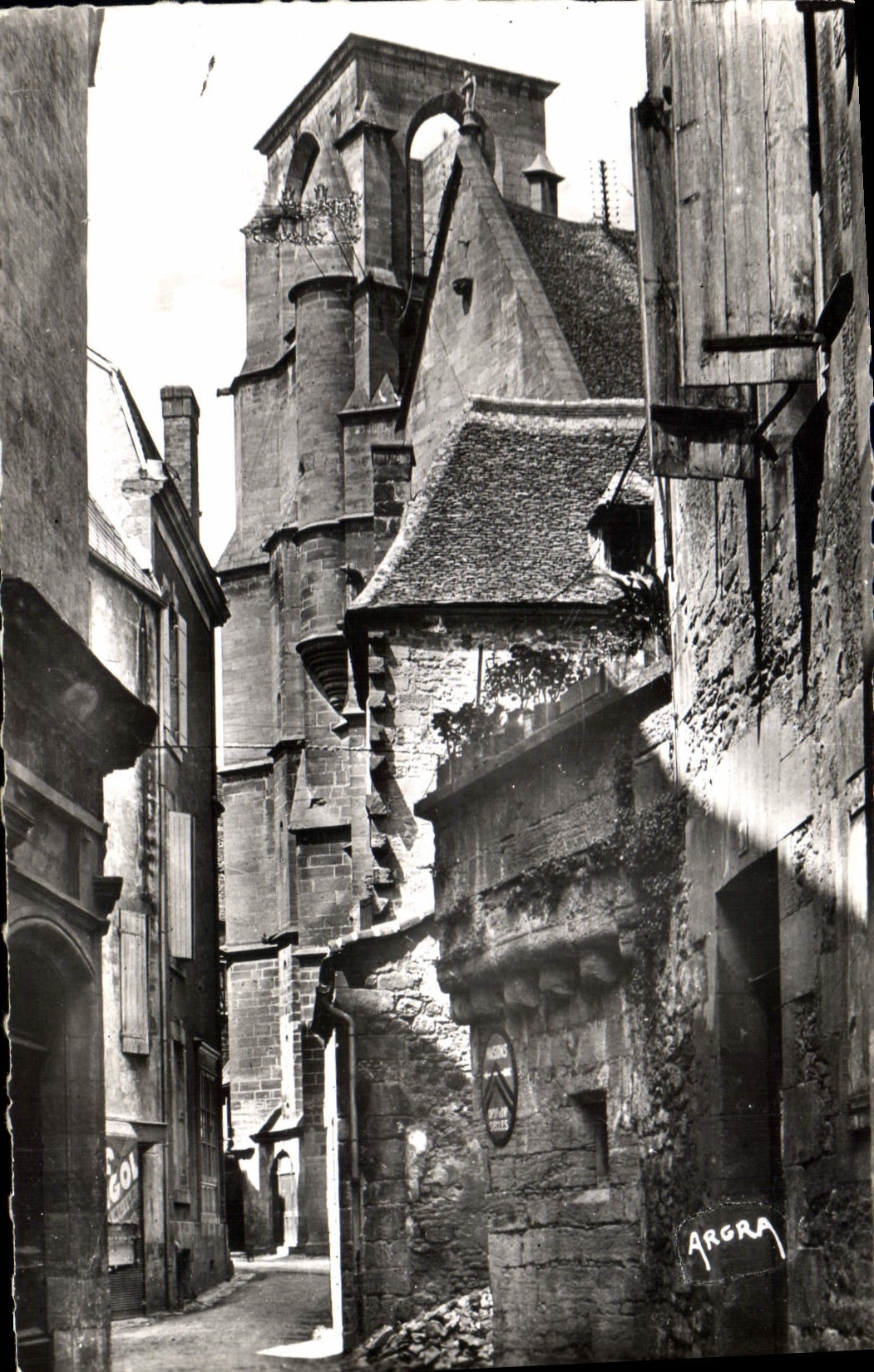 Sarlat (Dordogne) — Clocher de l'ancienne église Ste-Marie — Éditions ARGRA