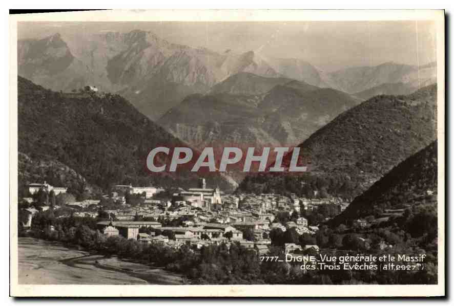 CPM Digne Vue generale et le Massif des Trois Eveches 