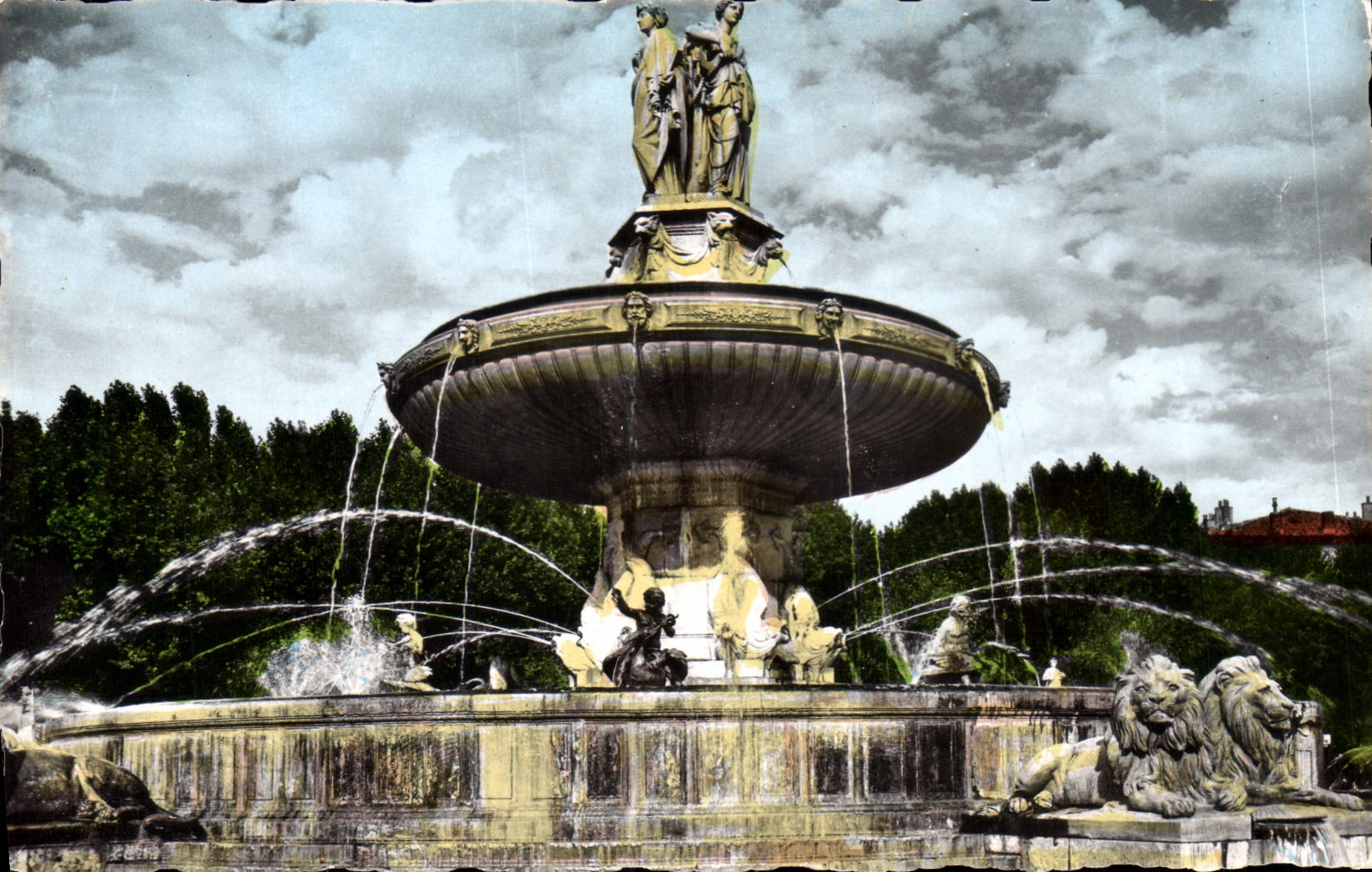 Aix-en-Provence — La Grande Fontaine sur la Rotonde — Société Éditions de France