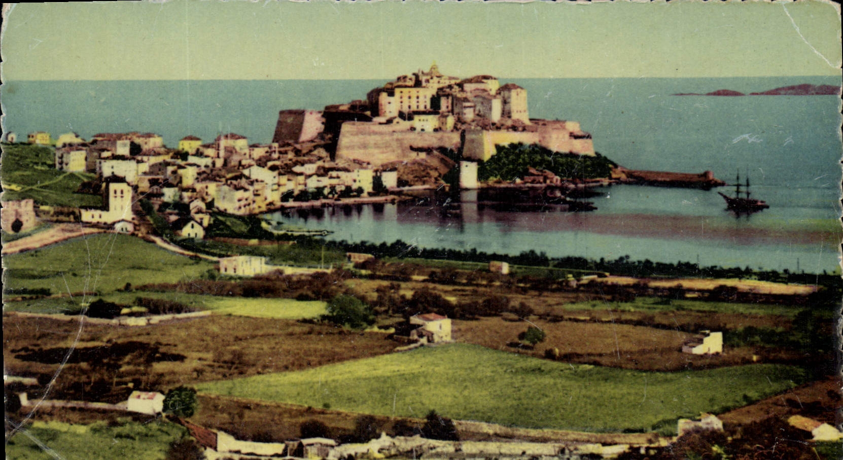 Calvi-Plage — Vue Générale — La Campagne et le Port — C. MÉTIER & MACON