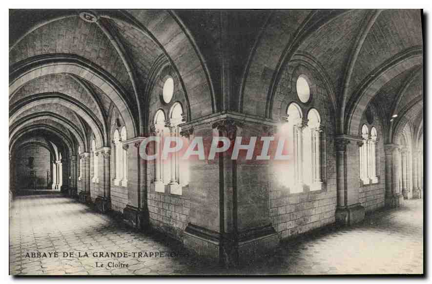 CPA Abbaye de La Grande Trappe Orne Le Cloitre 