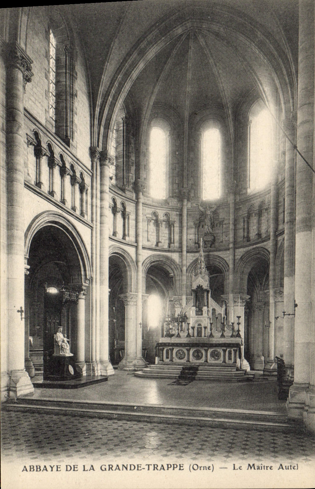 Abbaye de la Grande-Trappe (Orne) — Le Maître Autel