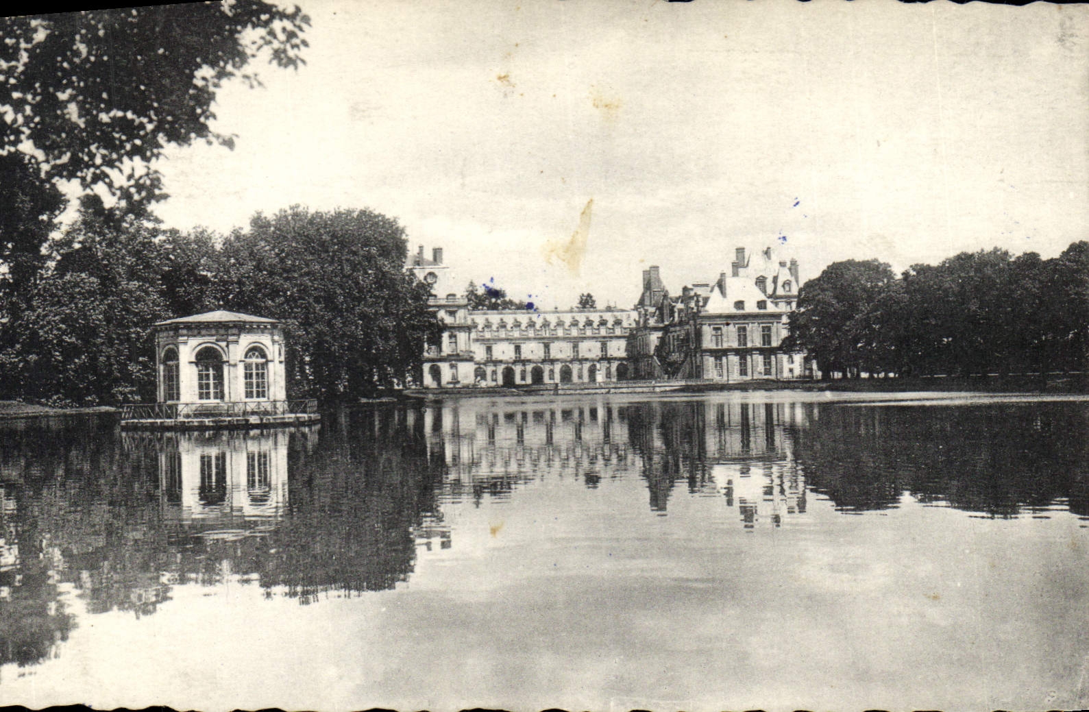 Fontainebleau — L'Étang aux Carpes y el Pavillon del Emperador — Edición especial 'Pasinéa'