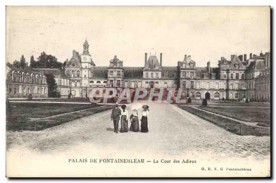Palais de Fontainebleau — La Cour des Adieux — G.B.N.G. Fontainebleau