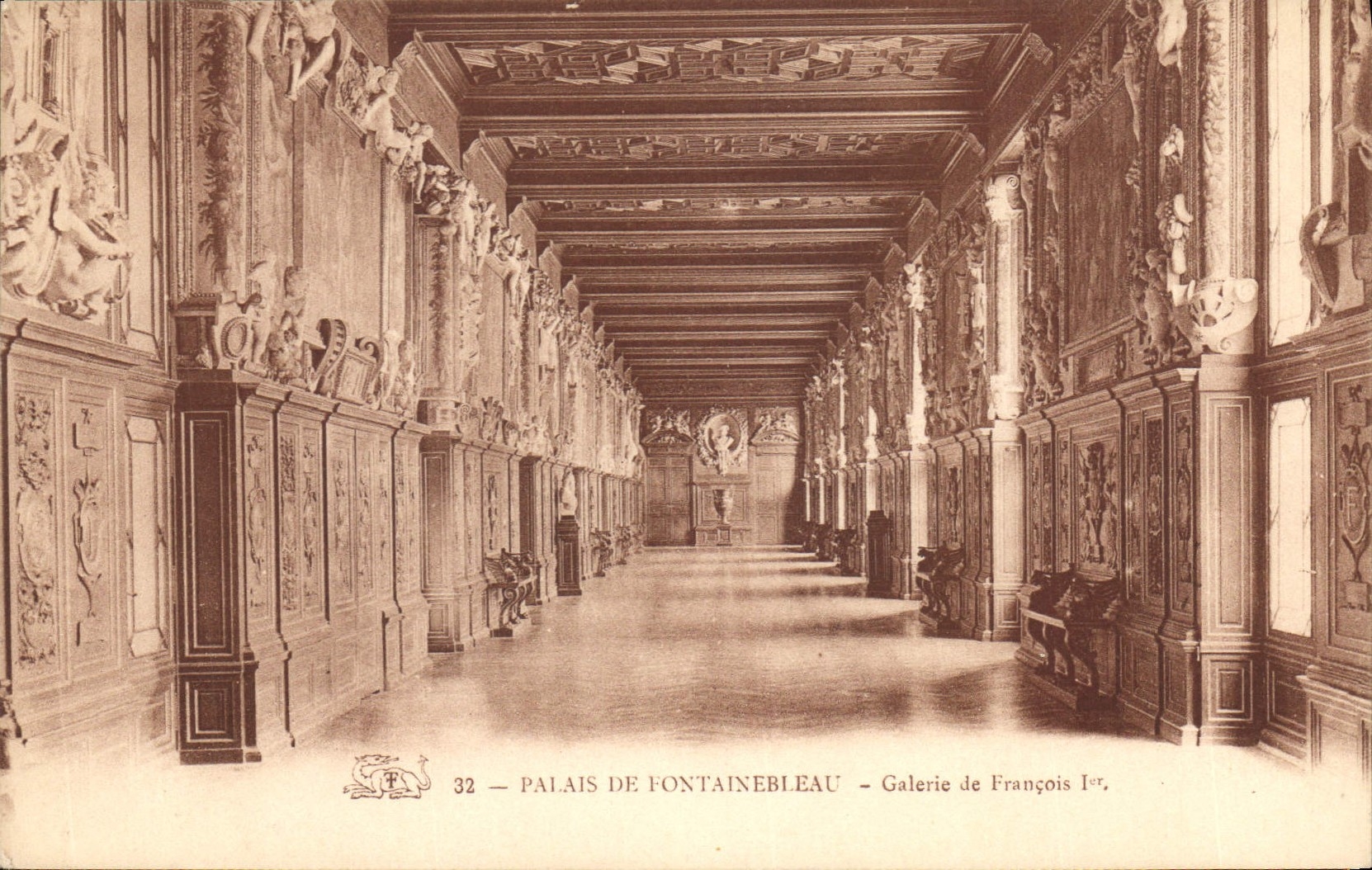 CPA Palais de Fontainebleau Glerie de Francois I 
