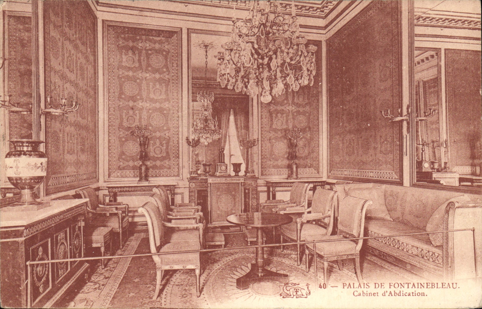 Palais de Fontainebleau — Cabinet d'Abdication — n°40