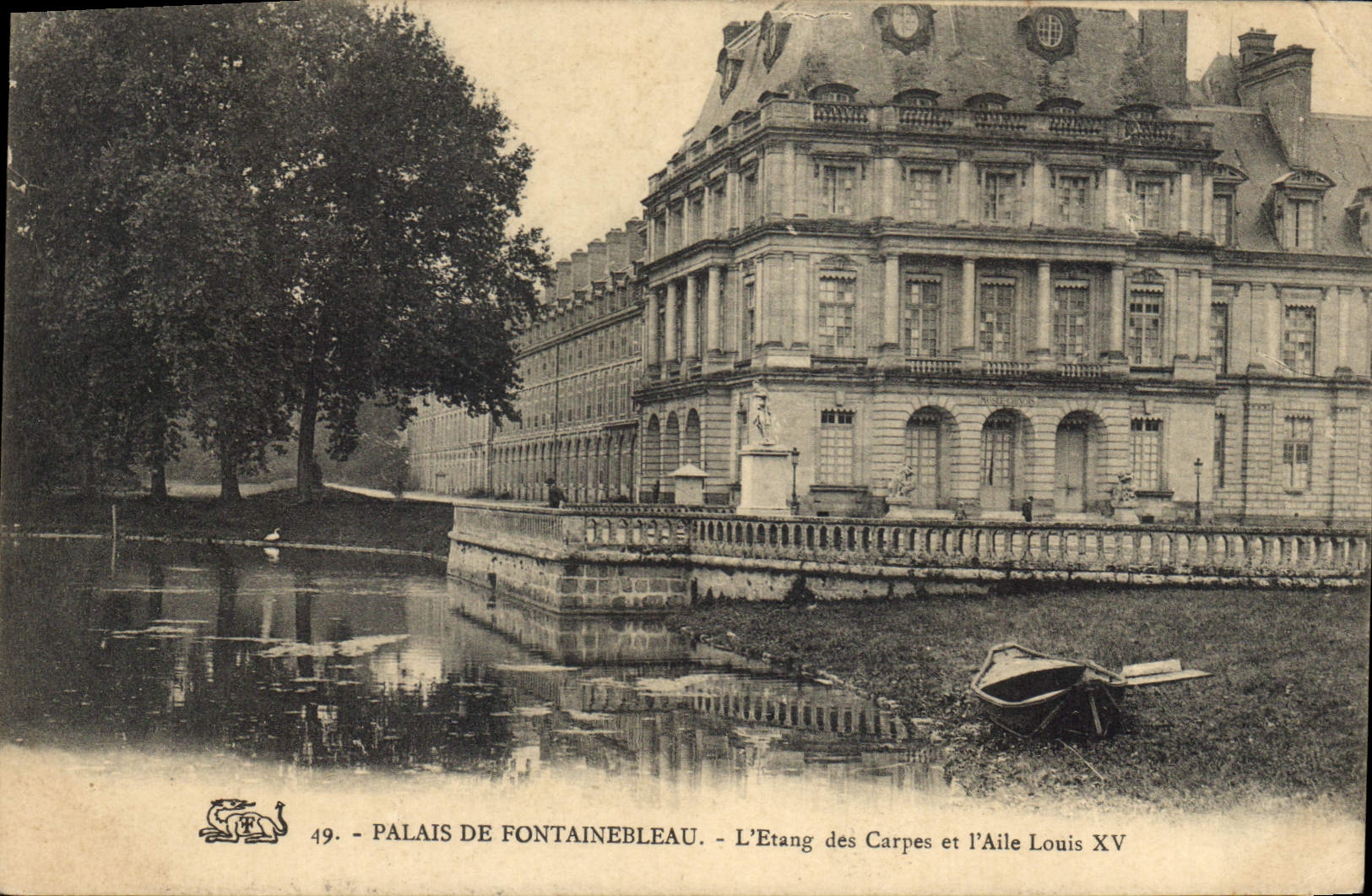 Palacio de Fontainebleau — El Estanque de los Carpes y la Ala de Luis XV — Editor imprenta de Fontainebleau, n°49
