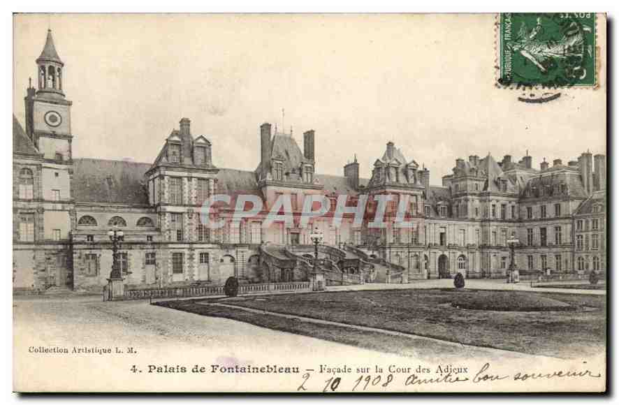 CPA Palais de Fontainebleau Facade sur la Cour des Adieux 