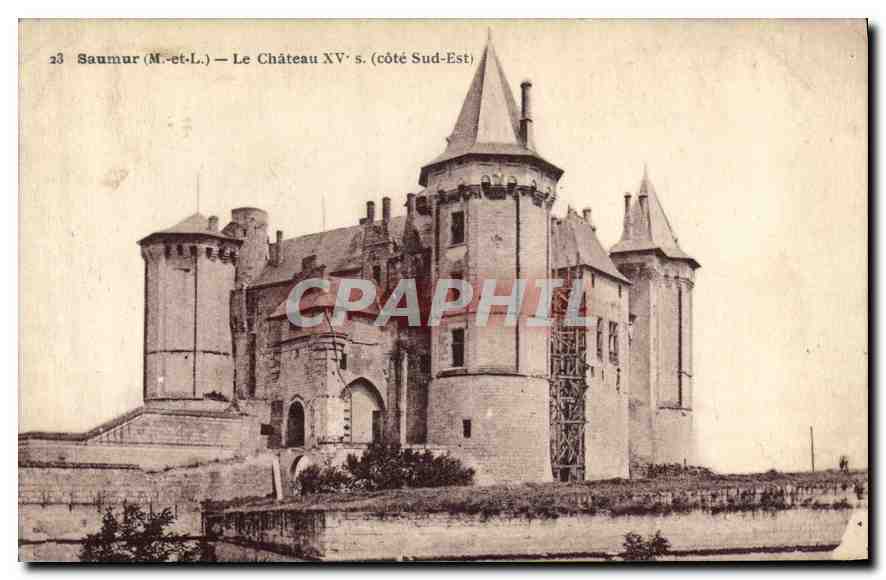 CPA Saumur Maine et Loire Le Chateau XV Cote sud Est 