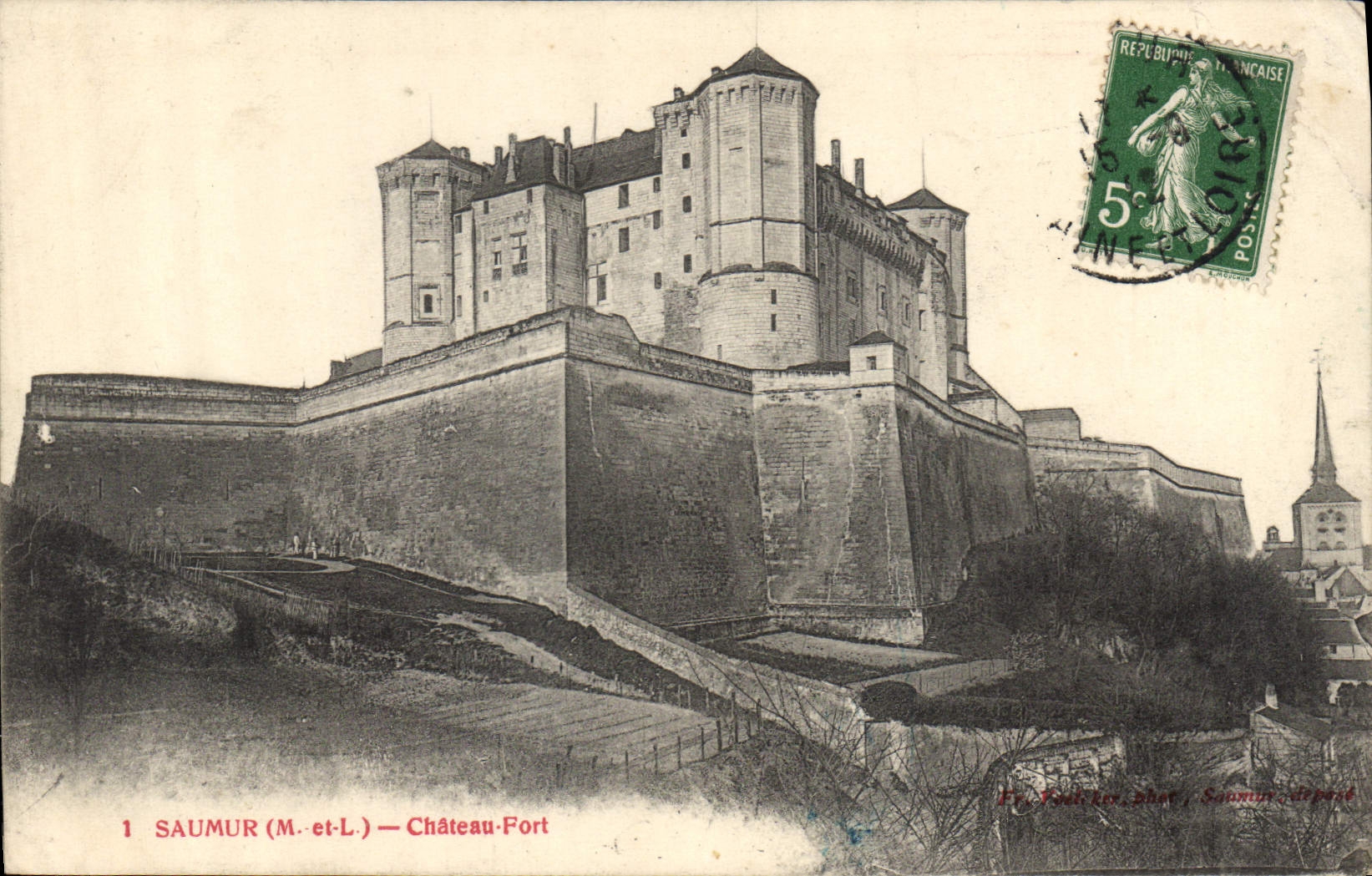 CPA Saumur Maine et Loire Chateau Fort 