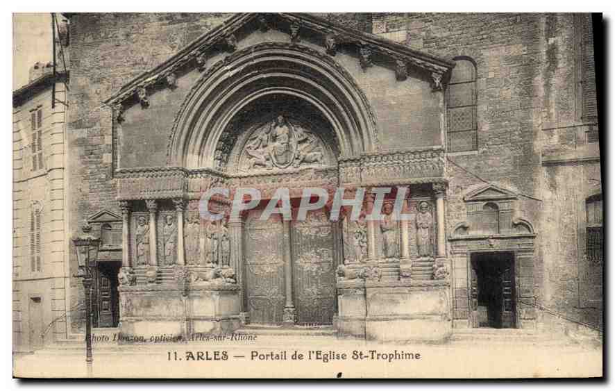 Arles — Portail de l'Église St-Trophime — Photo Hozzon, opticien, Arles-sur-Rhône