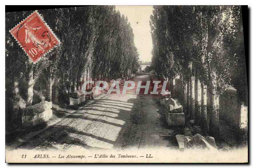 Arles — Les Alyscamps — L'Allée des Tombeaux — LL.